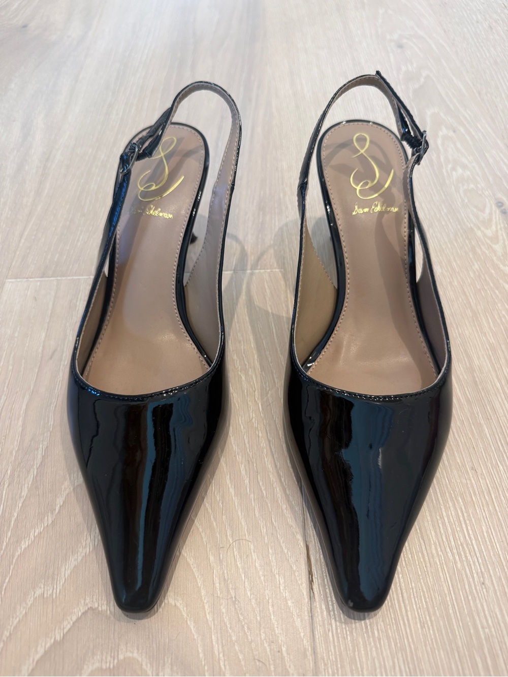 Sam Edelman Womenโs Black Patent Slingback Pointed-Toe Pumps